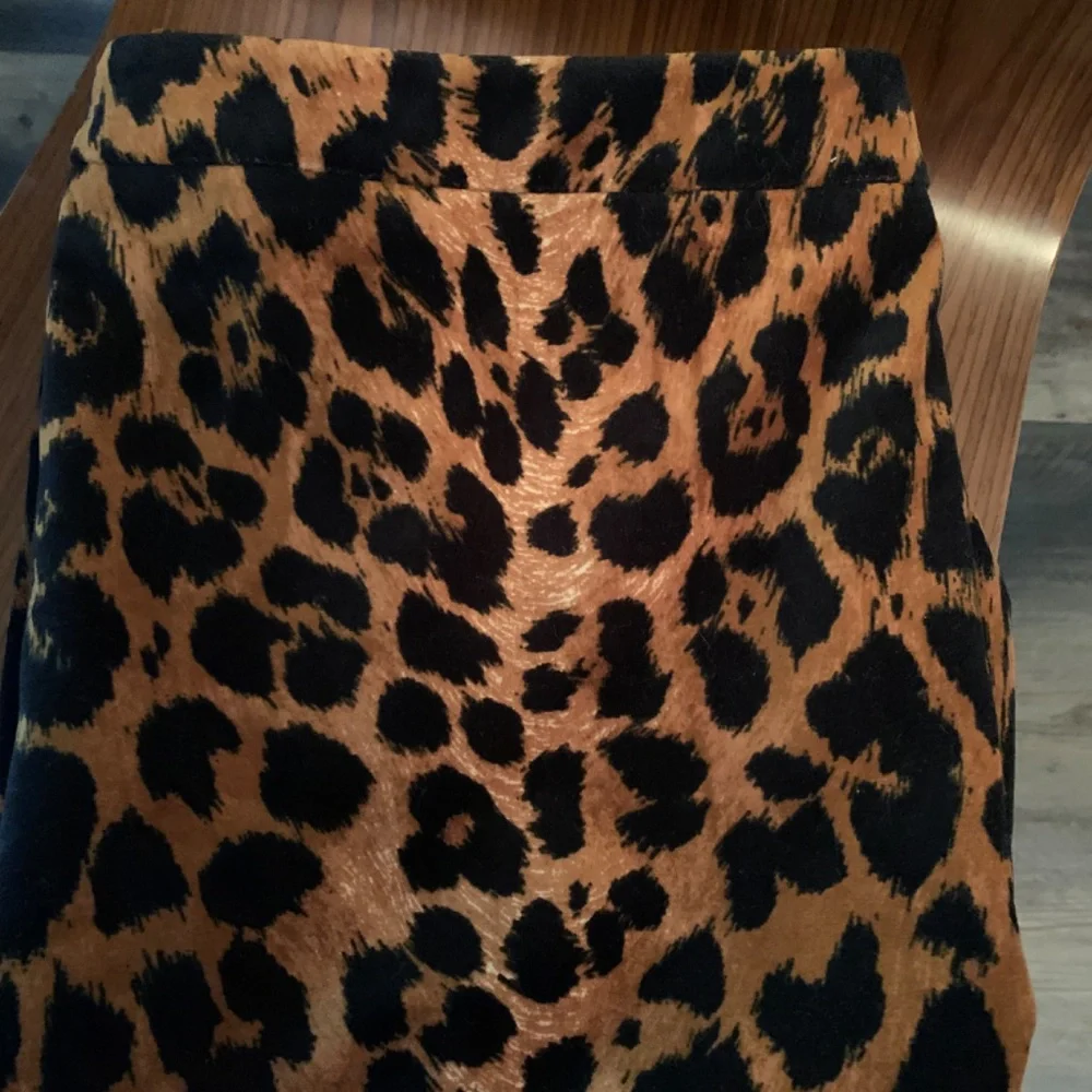 Talbots brushed cotton/velvet midi‎ animal skirt. NWT. 109 retail